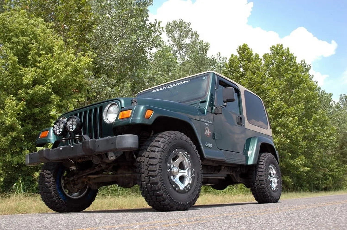 Rough Country 1.5" Lift Kit (fits) 1997-2006 Jeep Wrangler TJ LJ | Suspension System | 650