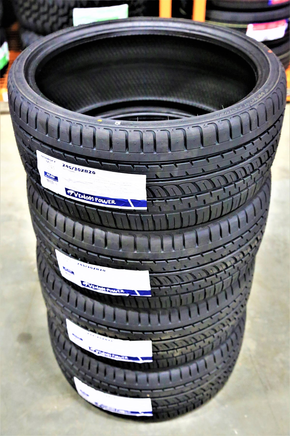 Set of 4 (FOUR) Venom Power Ragnarok Z 245/30ZR20 245/30R20 90W XL Tires Fits: 2015 Lamborghini Huracan LP610-4, 2018 Lamborghini Huracan LP610-4 Spyder