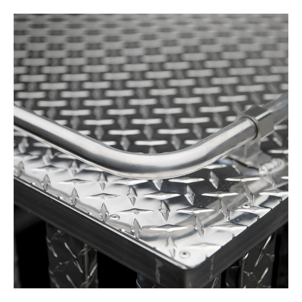 UWS/United Welding Services DB-3636 UWSDB-3636 ONE DOOR DIAMOND PLATE ALUMINUM SOUTHERN DOG BOX (36X36 SQUARE BASE 24IN TALL)